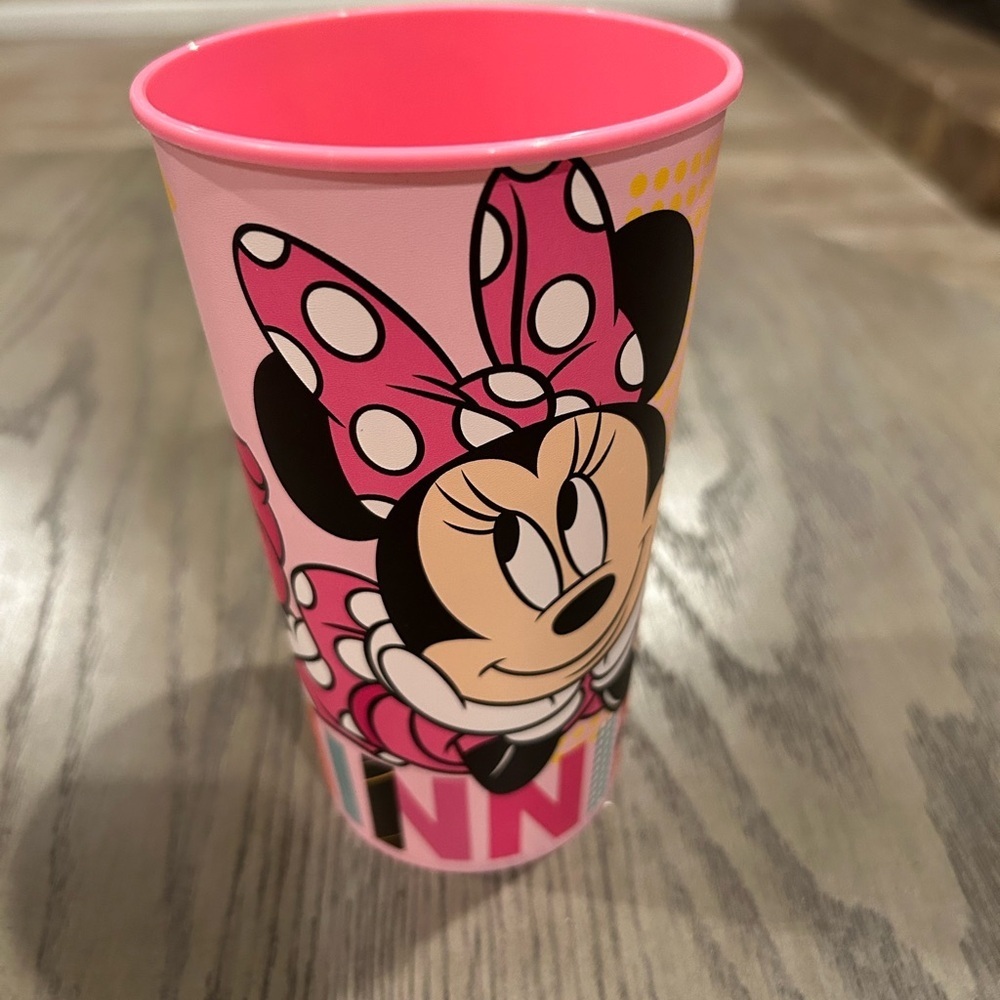 Minnie Mouse Pink Cup and Silver Glitter Notebook Set included - Picture 3 of 5